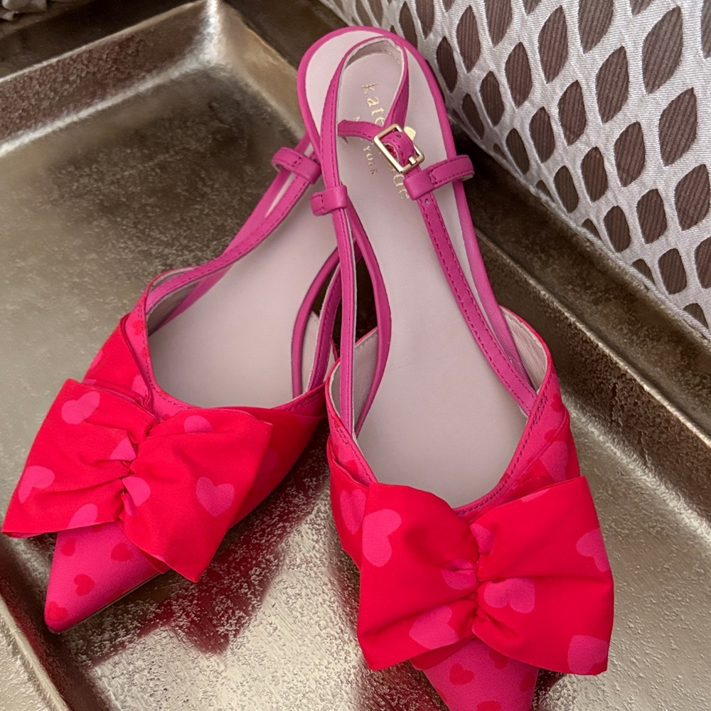 💝NEW💥kate spade Hot Pink Heart Bow Pointed Kitten-Heel Slingbacks